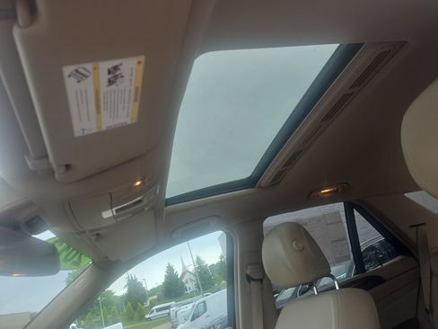 Used 2012 Mercedes-Benz ML 350 4MATIC image 24