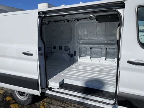 New 2026 Ford Transit 150 Low Roof image 21
