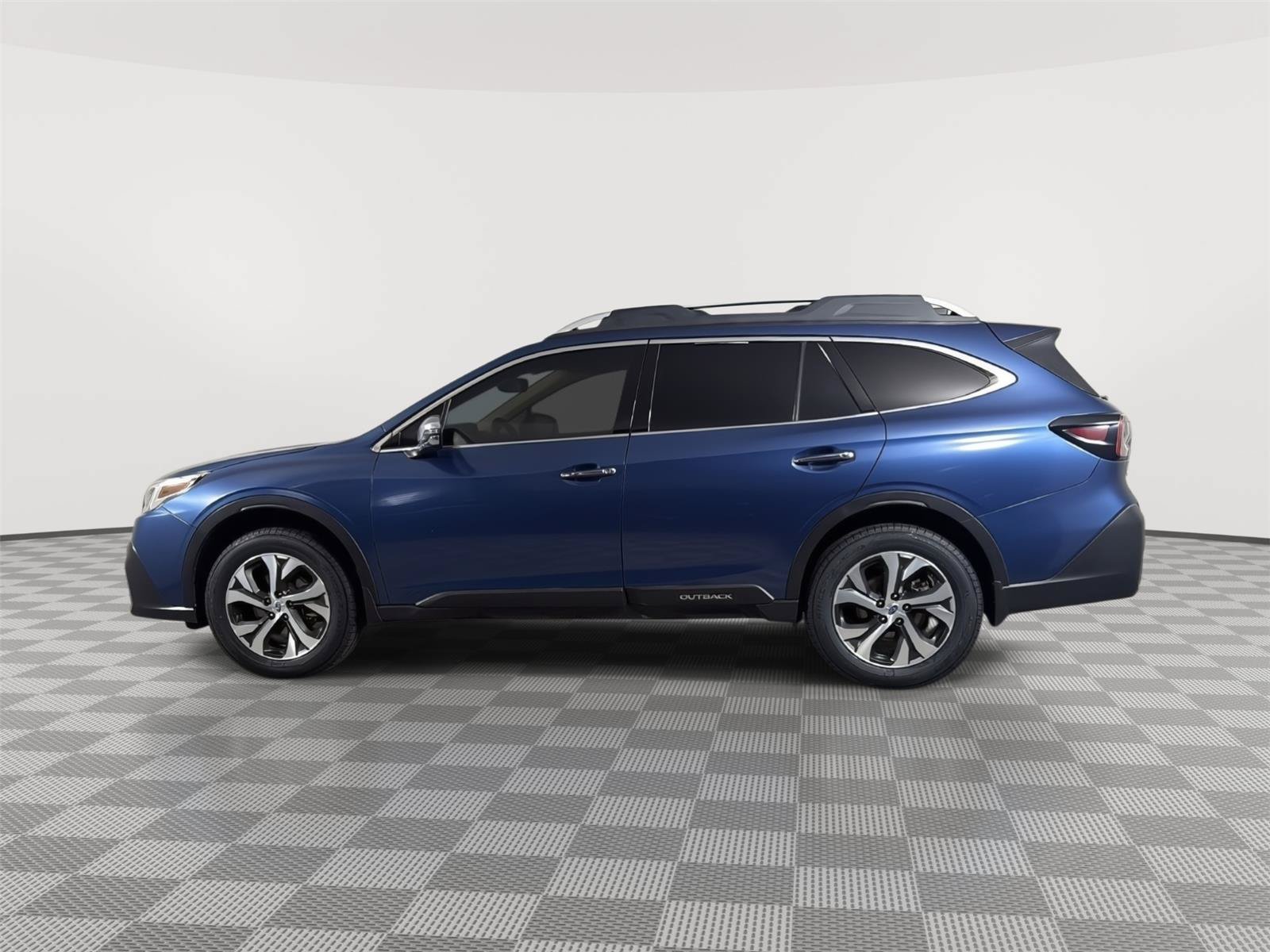 Used 2020 Subaru Outback Touring AWD/4WD image 4