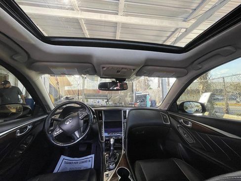 Used 2016 INFINITI Q50 3.0t Premium w/ Driver Assistance Package image 13