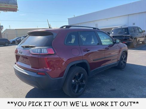 Used 2019 Jeep Cherokee Latitude Plus FWD image 5
