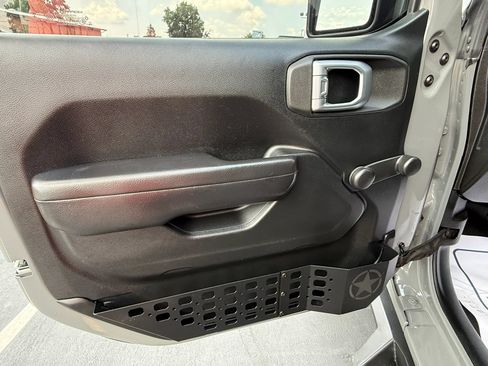 Used 2019 Jeep Wrangler Unlimited Sport AWD/4WD image 12