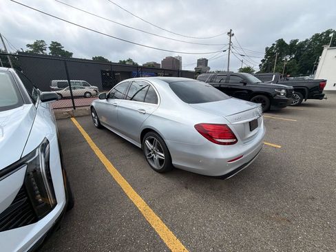 Used 2018 Mercedes-Benz E 300 4MATIC image 8