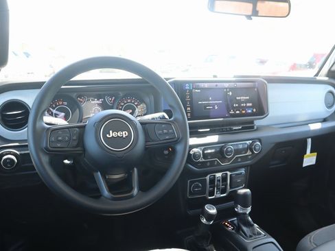 New 2025 Jeep Gladiator Sport image 2