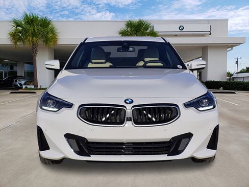 Certified 2025 BMW 230i Coupe w/ Convenience Package image 2