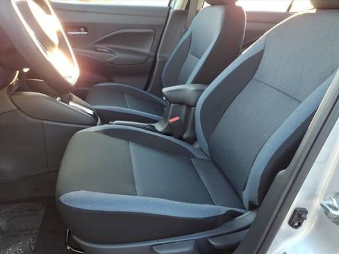 New 2025 Nissan Versa SV w/ Trunk Package image 10