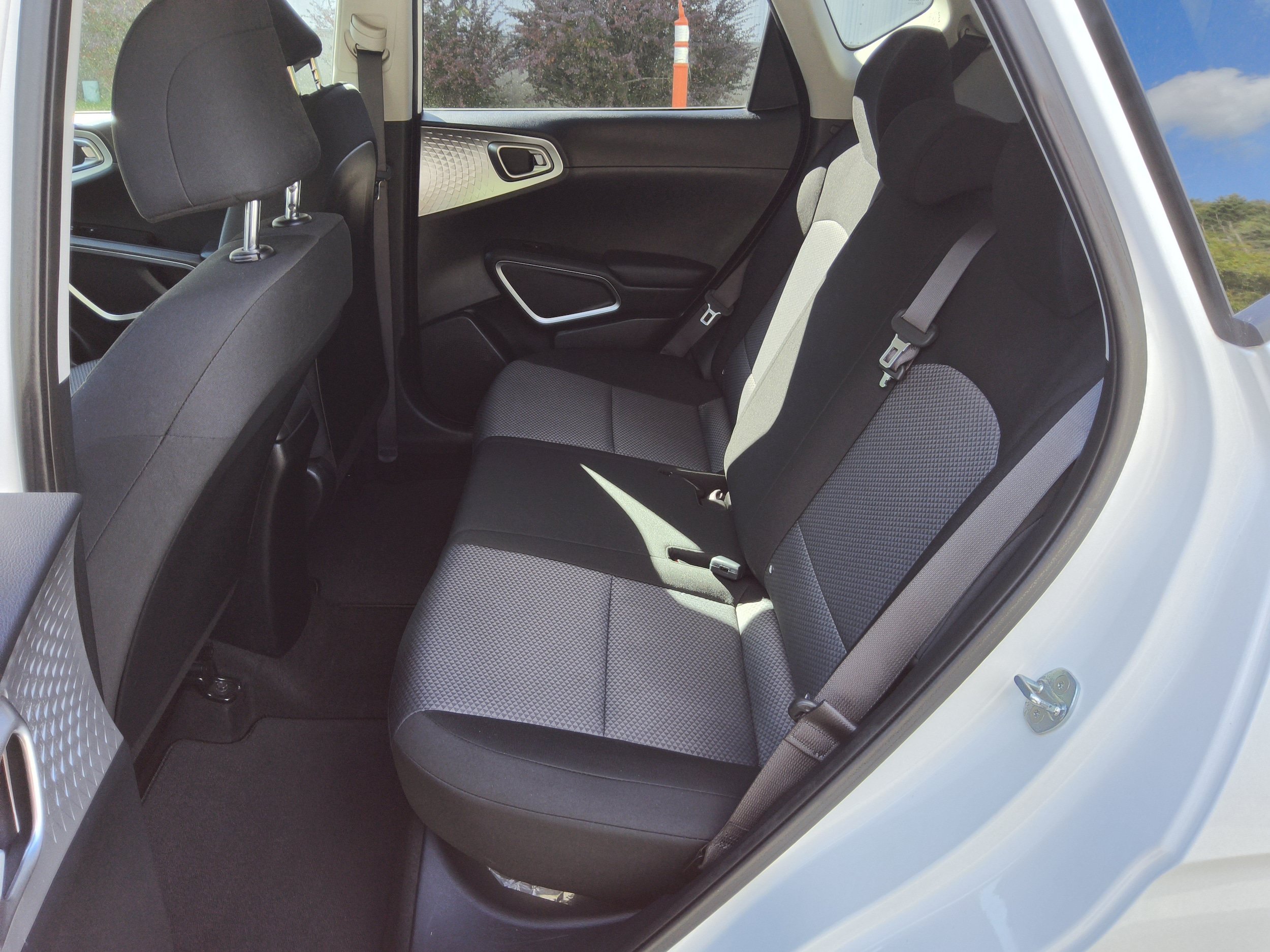 Used 2022 Kia Soul LX FWD image 12