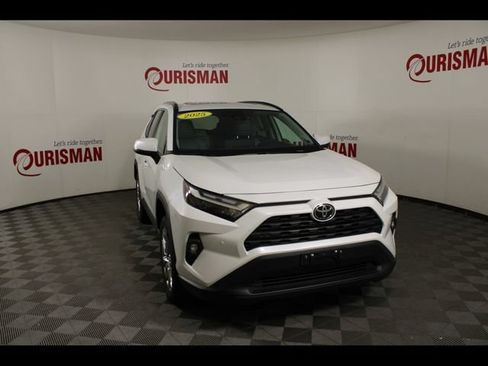 Used 2025 Toyota RAV4 XLE Premium w/ Weather Package AWD/4WD image 13