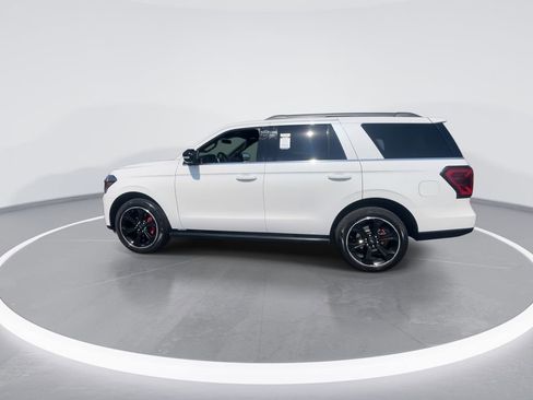 Used 2024 Ford Expedition Limited AWD/4WD image 5