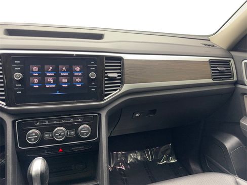 Used 2022 Volkswagen Atlas SE image 56