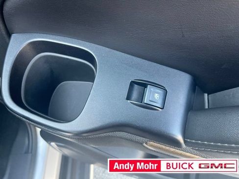 Used 2018 GMC Yukon XL Denali w/ Open Road Package AWD/4WD image 41