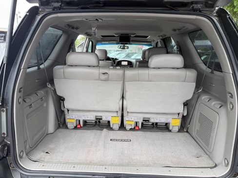 Used 2005 Toyota Sequoia Limited AWD/4WD image 23
