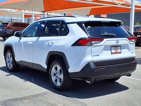 Used 2025 Toyota RAV4 XLE FWD image 4