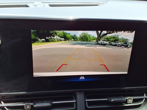 Certified 2024 Chevrolet Trax LT w/ Driver Confidence Package image 9