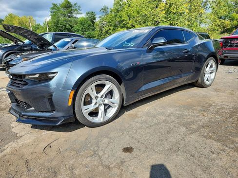 Used 2022 Chevrolet Camaro LT RWD image 2