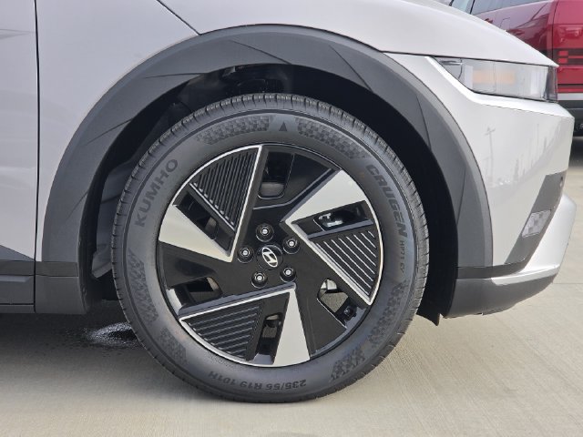 New 2027 Hyundai Ioniq 5 SE RWD image 9