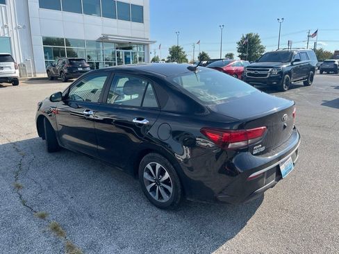Used 2021 Kia Rio S w/ Technology Package FWD image 4