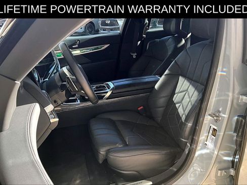 Used 2025 BMW 740i image 33