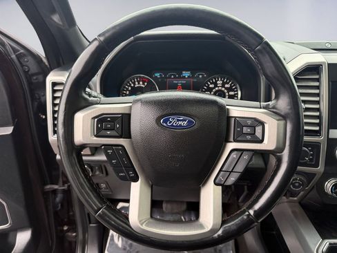 Used 2020 Ford F150 Platinum w/ Equipment Group 701A Luxury image 13