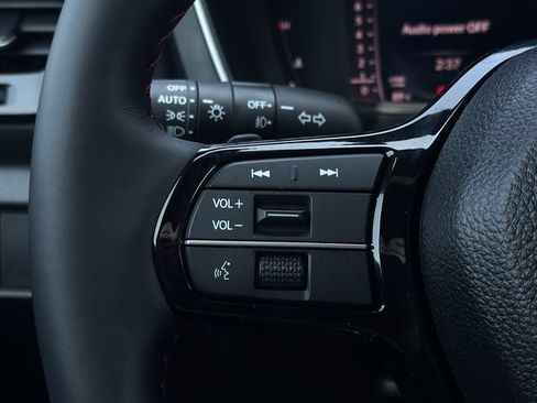 Certified 2026 Honda Pilot Black Edition image 24