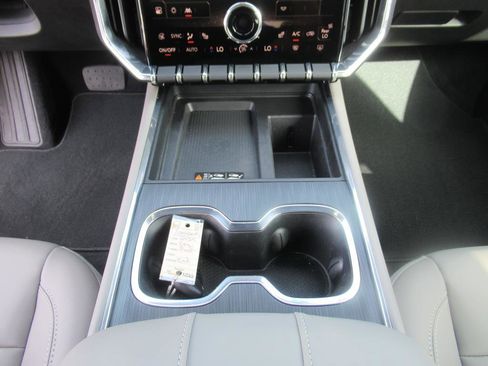 Used 2024 GMC Acadia Elevation w/ Luxury Package image 20