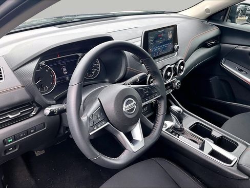 Used 2023 Nissan Sentra SR w/ Midnight Edition Package FWD image 13