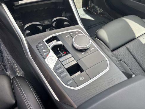Used 2024 BMW 330i Sedan image 25