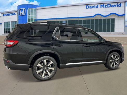 New 2025 Honda Pilot Touring image 10