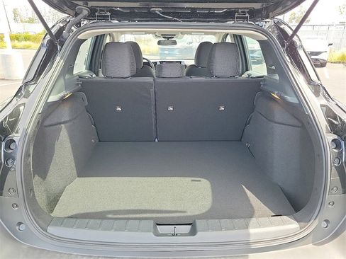 New 2025 Nissan Kicks S image 12