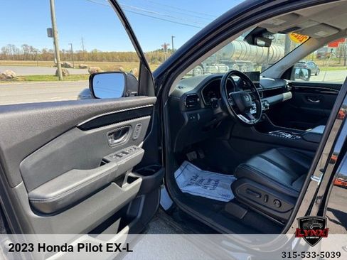 Used 2023 Honda Pilot EX-L image 18