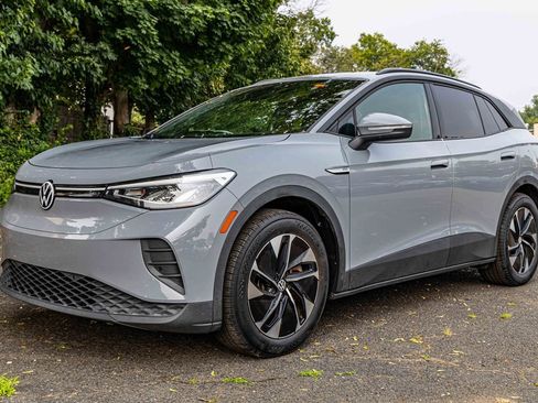 Used 2022 Volkswagen ID.4 Pro image 3