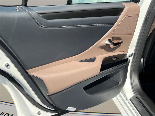Certified 2025 Lexus ES 350 w/ Premium Package FWD image 22