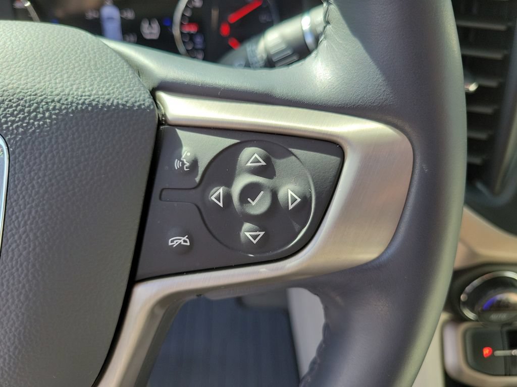 Used 2020 GMC Acadia Denali w/ Technology Package FWD image 28