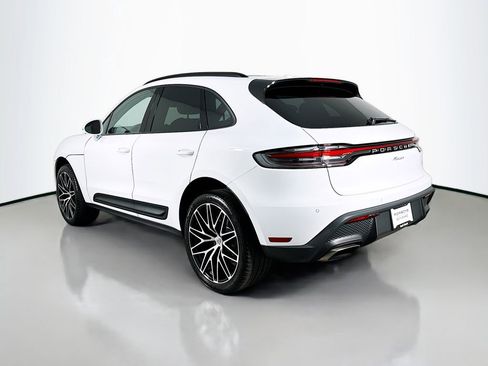 Certified 2026 Porsche Macan AWD/4WD image 3