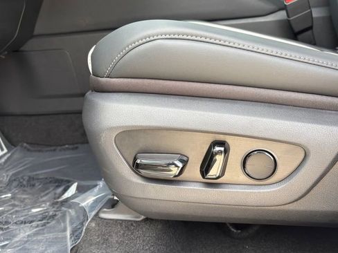 New 2026 Lexus TX 500h AWD image 13