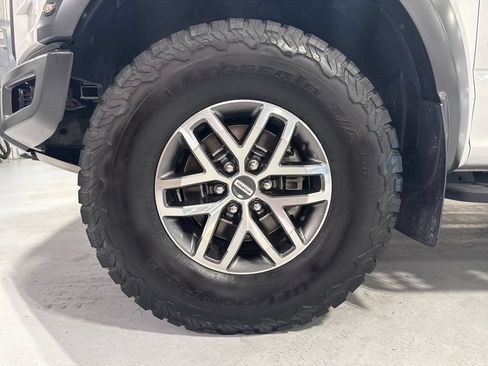 Used 2018 Ford F150 Raptor w/ Equipment Group 802A Luxury AWD/4WD image 49