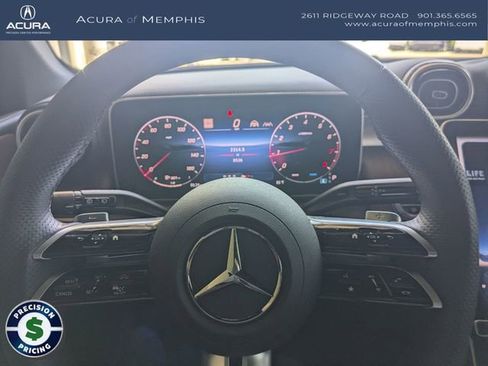 Used 2025 Mercedes-Benz GLC 300 4MATIC image 15