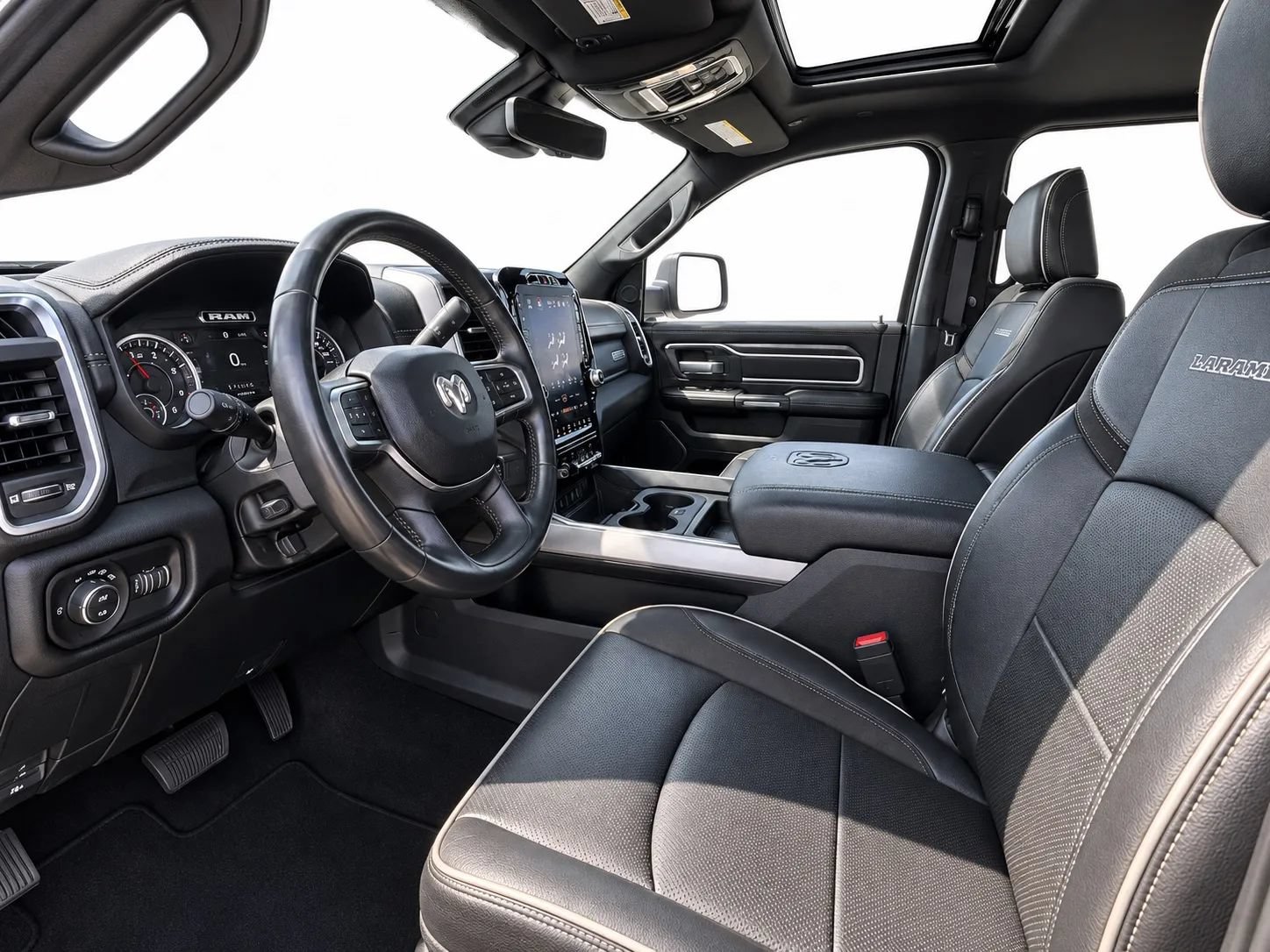Used 2022 RAM 2500 Laramie AWD/4WD image 10
