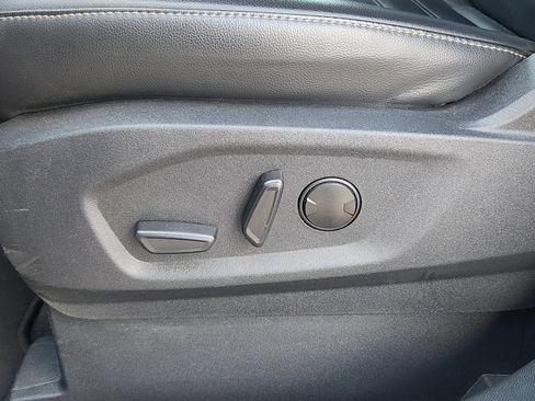 Used 2024 Ford Edge SEL AWD/4WD image 9