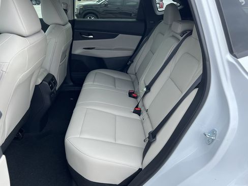New 2026 Nissan Murano SV AWD/4WD image 15