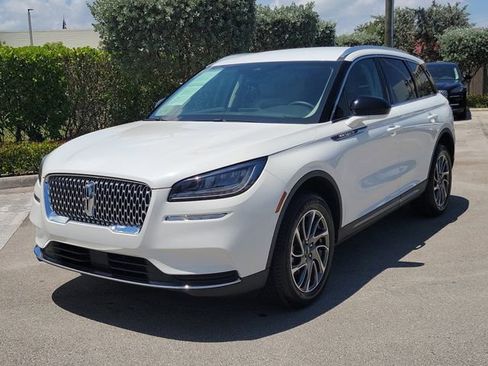Certified 2022 Lincoln Corsair FWD image 3