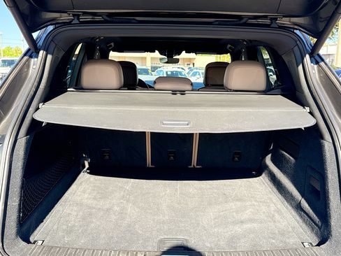 Used 2019 Porsche Cayenne AWD image 12