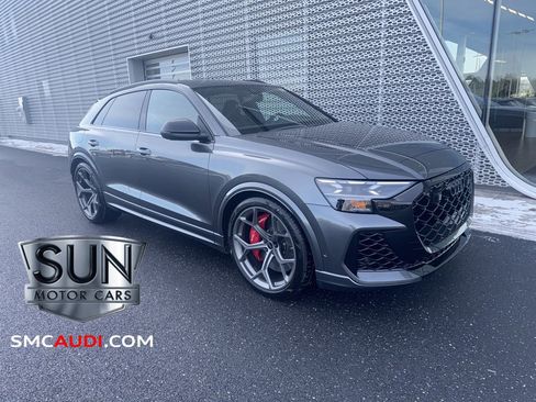 New 2025 Audi RS Q8 performance image 1