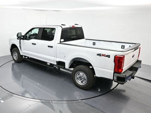New 2026 Ford F250 XL w/ XL Chrome Package image 38