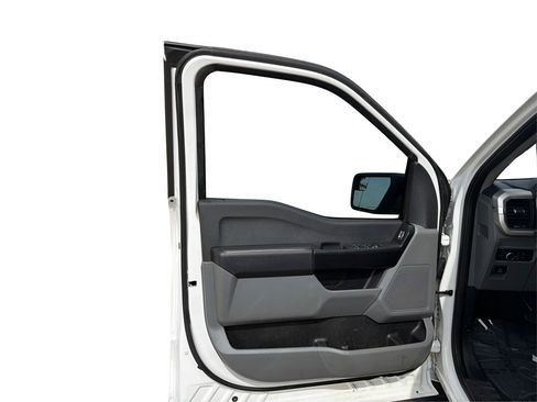 Used 2021 Ford F150 XL w/ Trailer Tow Package image 19