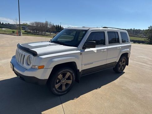 Used 2017 Jeep Patriot Sport w/ Power Value Group image 3