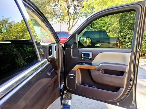 Used 2015 Chevrolet Silverado 1500 LTZ w/ Texas Edition, 1LZ Trim image 17