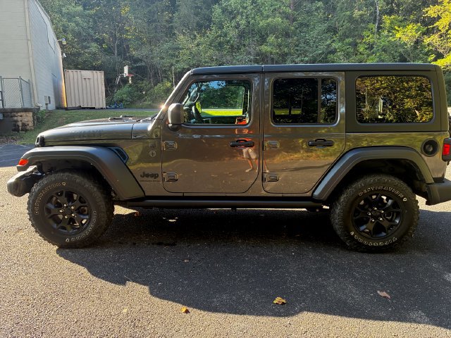 Used 2023 Jeep Wrangler Unlimited Sport AWD/4WD image 11