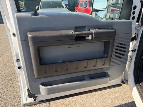 Used 2015 Ford F250 XL w/ Power Equipment Group image 25