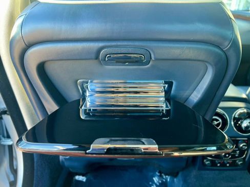 Used 2011 Jaguar XJ L image 20